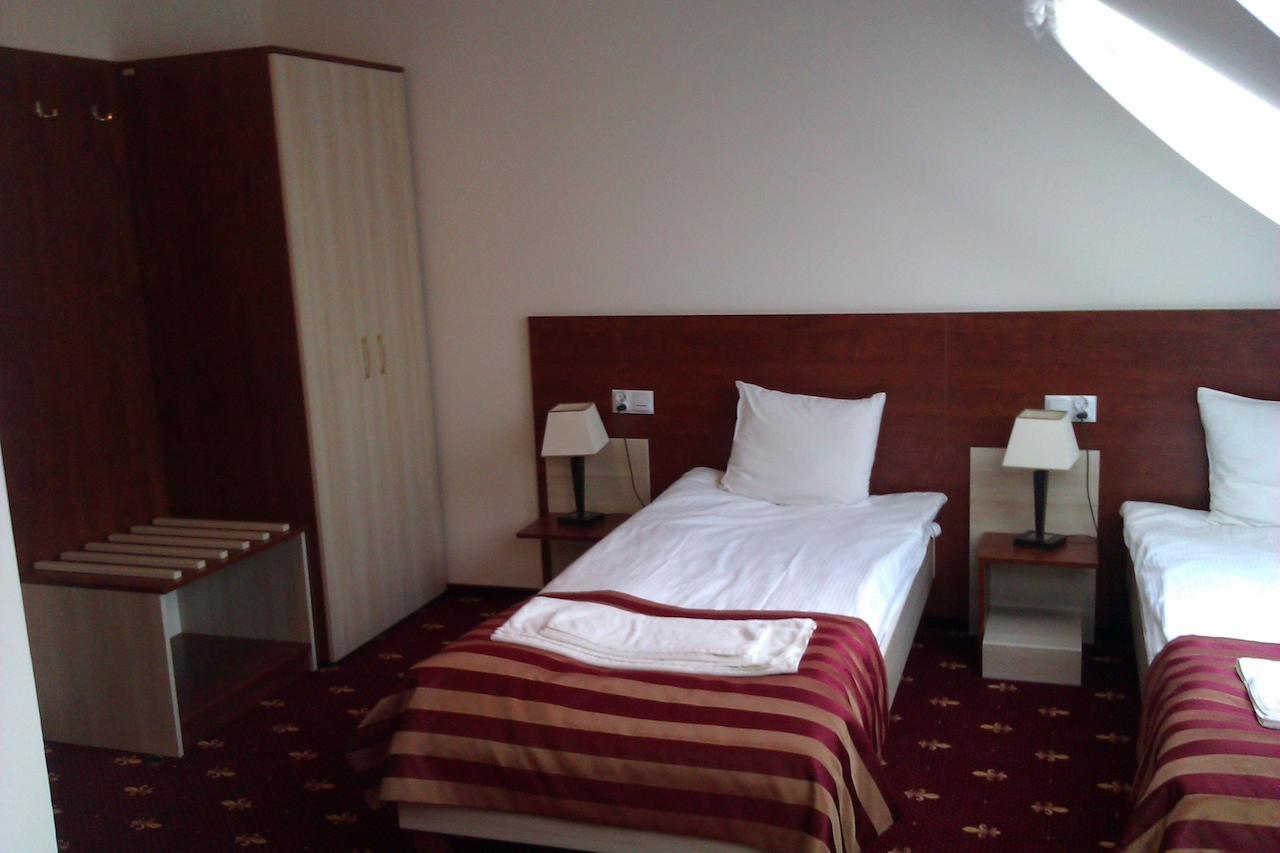 Hotel Platinum ฮรูบิเอสชู ห้อง รูปภาพ